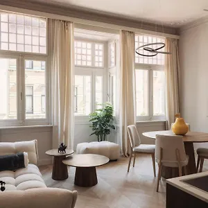 zurenborg-suites.hotelsghent.com/